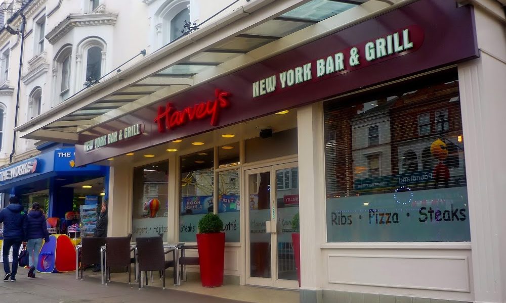 Harvey’s New York Bar & Grill