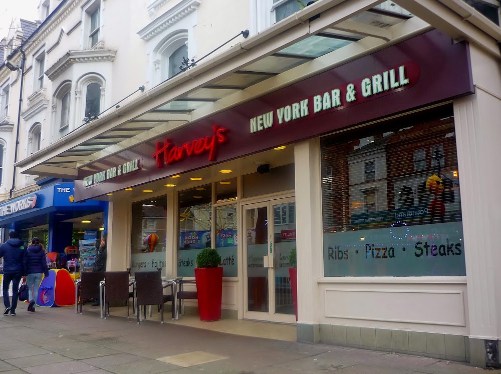 Harvey’s New York Bar & Grill