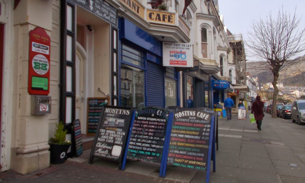 Mostyns Cafe Bar